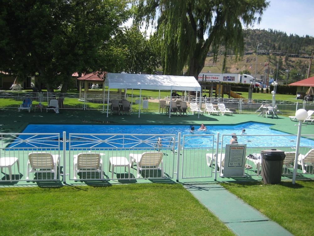Okanagan Seasons Resort Kelowna Exterior foto